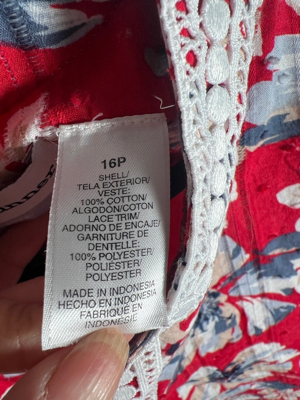 Alfred Dunner Red Floral Crochet-Trim Tunic 16P - Picture 7 of 7